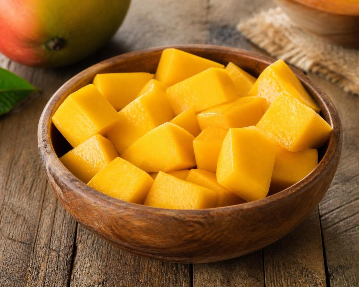 découvrez combien de calories contient la mangue et quelle quantité consommer pour profiter pleinement de ce fruit délicieux sans excès, tout en préservant votre équilibre nutritionnel.