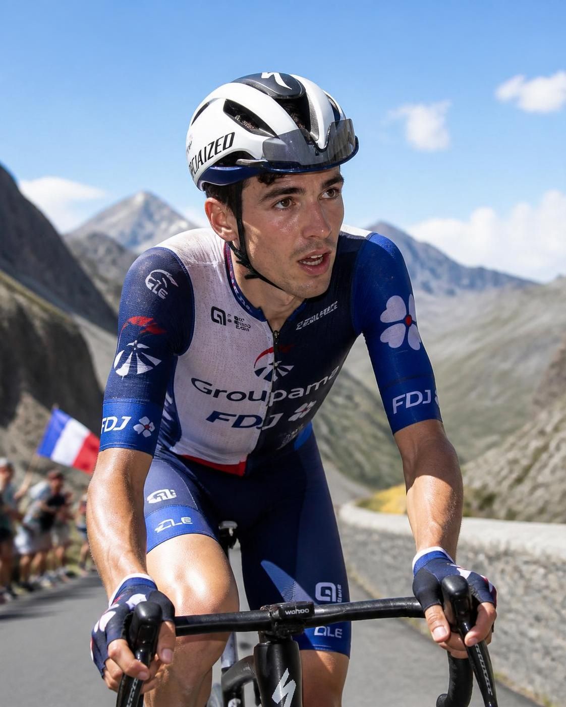 découvrez lenny martinez, l’étoile montante du cyclisme français, dont le talent et la détermination promettent de grands exploits à venir. suivez de près son parcours inspirant.