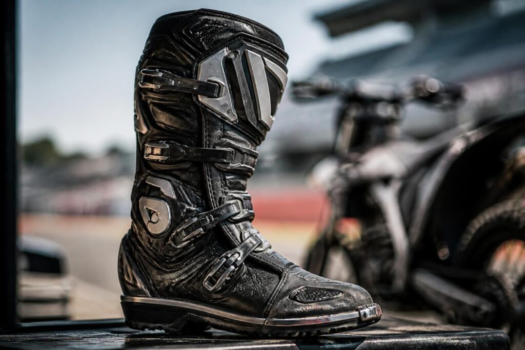 découvrez les innovations des chaussures de moto gaerne sg22, alliant performance, confort et sécurité pour les motards exigeants.